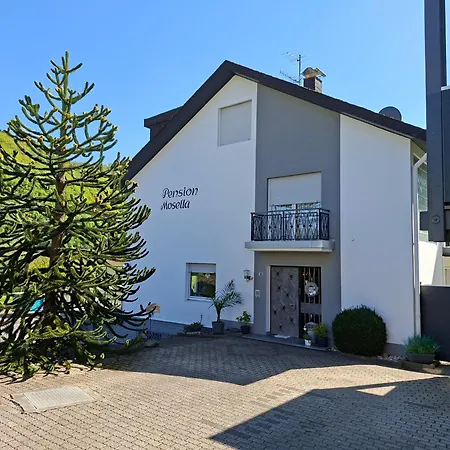 Mosella, Gaestezimmer Konukevi 3*